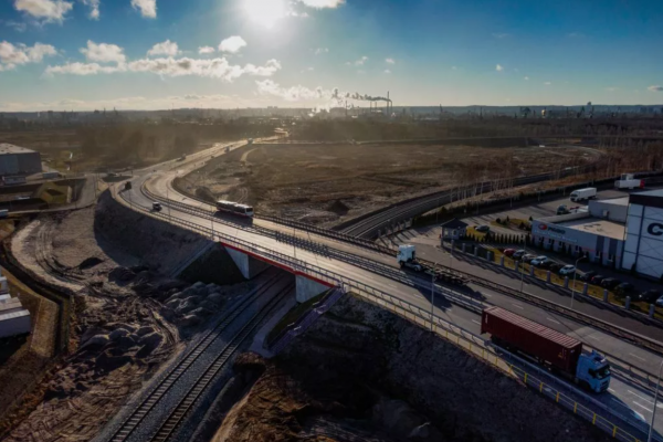 Port w Gdańsku zakończył rozbudowę układu drogowo-kolejowego w Porcie Zewnętrznym