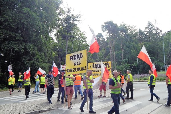 Protest armatorów wędkarstwa rekreacyjnego w Ustce i Łebie