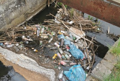 Wody Polskie w Gryficach: Rzeki to nie śmietnik. Smutny obraz działań niektórych mieszk...