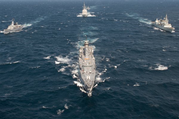 Sea Breeze - sojusznicy ćwiczą na Morzu Czarnym, oczyszczają wody i porty