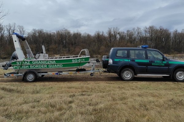 Trzy nowe łodzie patrolowe Straży Granicznej na Bugu