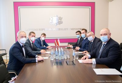 Fot.: Ministerstwo Aktywów Państwowych Rozmowy ministrów o transporcie w Rydze