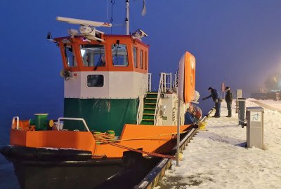 Rozpoczęcie akcji lodołamania na Odrze - pięć jednostek wypłynęło kruszyć lód