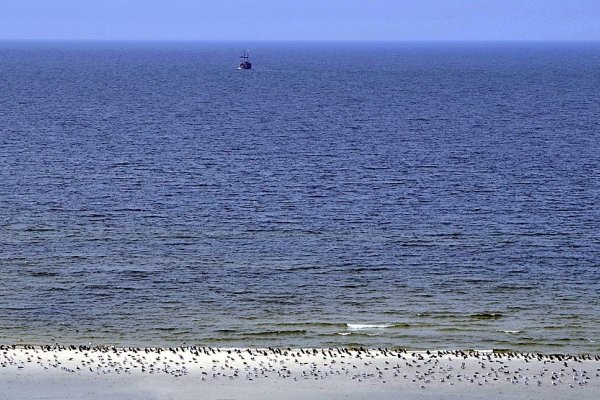 Iran: Marynarka wojenna odparła atak piratów na tankowiec