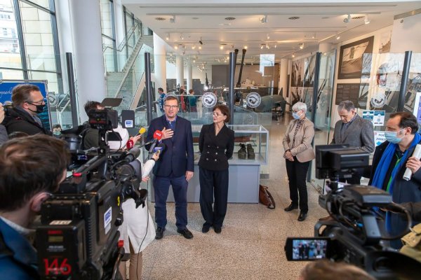 Muzeum Marynarki Wojennej i Muzeum Miasta Gdyni mają nowe magazyny i pracownie konserwa...