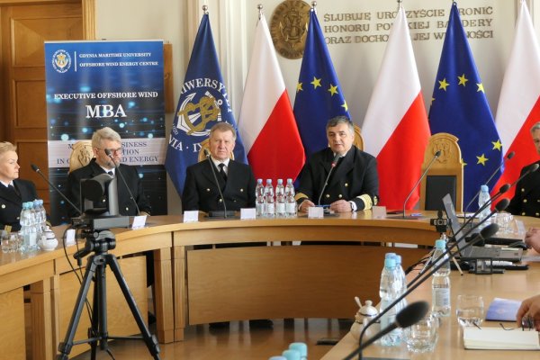 Pierwszy program Executive MBA w Polsce dla sektora MEW rozpoczyna się w Uniwersytecie ...