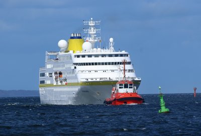 Hamburg - pierwszy wycieczkowiec w tym sezonie zawinął do Portu Gdańsk...