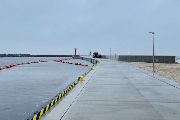 Zakończyła się przebudowa falochronu wschodniego w Mrzeżynie i pomostu w Niechorzu