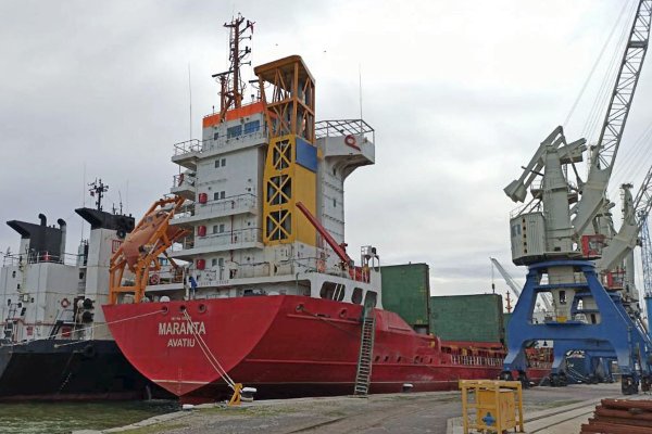 ''Polski'' statek dryfował po awarii napędu, odholowano go do greckiego portu