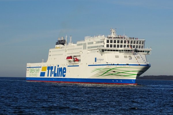 Nowoczesny prom TT-Line z napędem LNG rozpoczyna rejsy ze Świnoujścia do Szwecji