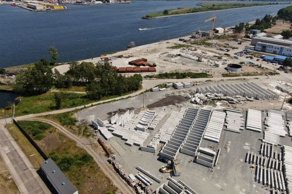 Kończą się prace przy budowie wyjść ewakuacyjnych z tunelu pod Świną