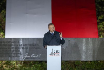 Prezydent: na Westerplatte spotykamy się także po to, aby ostrzec świat ...