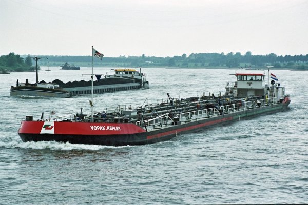 Niski stan wody na Renie powoduje problemy z ruchem towarowym