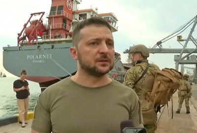 Prezydent Ukrainy: statek z ładunkiem wypłynął z Odessy, ale nie możemy się łudzić...