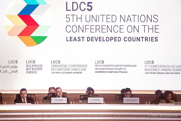 Polska: otwieramy się na kierunek Zatoki Perskiej