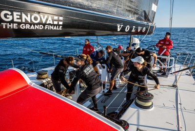 Fot.: WindWhisper Racing Team ./ Facebook Polski jacht najlepszy w Alicante. WindWhisper wygrywa portowy etap The Ocean Race