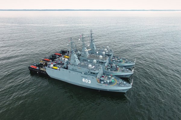 Po raz pierwszy na morzu spotkały się wszystkie nowoczesne niszczyciele min Kormoran II...
