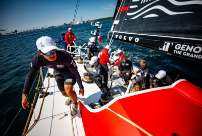 The Ocean Race. Polski jacht WindWhisper pewnie wygrywa wyścig portowy w...