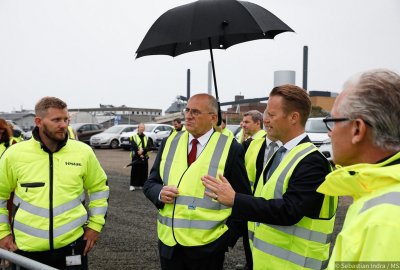 Dania: Minister Rau odwiedził port instalacyjny dla farm wiatrowych