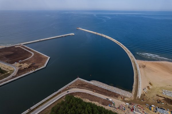 T. Siemoniak: przekopu Mierzei Wiślanej czy CPK nie należy wrzucać 