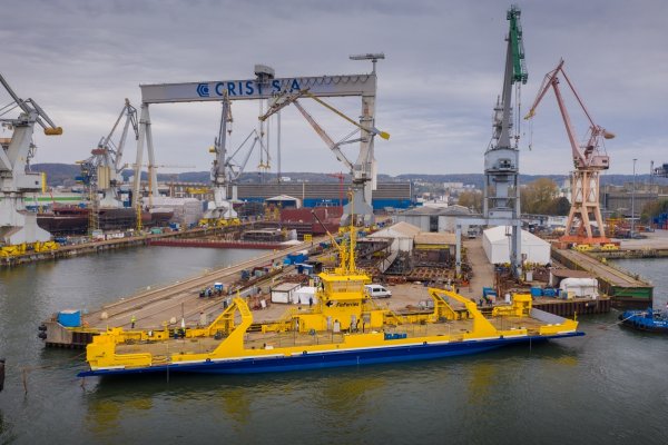 W stoczni Crist SA zwodowano kolejny prom hybrydowy 