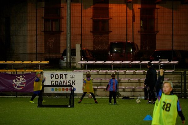Port Gdańsk kontynuuje współpracę z klubem piłkarskim 
