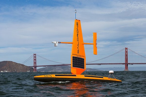 Marynarka wojenna USA udaremniła próbę przechwycenia przez irańskie wojsko bezzałogowej...