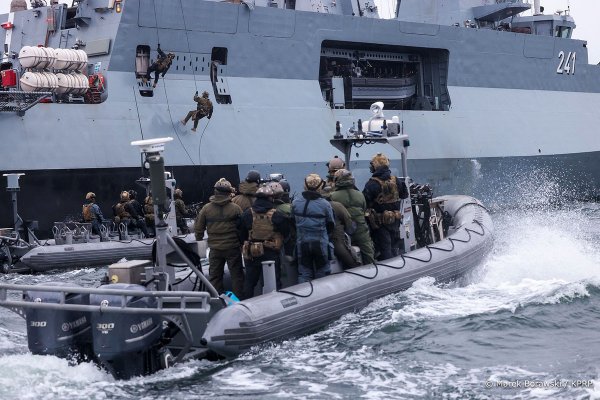 Prezydent obserwował ćwiczenia komandosów z Formozy