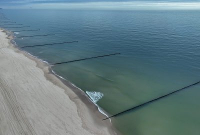 Fot.: Urząd Morski w Gdyni, grudzień, 2022 rok Ponad 130 ostróg umocniło brzeg Półwyspu Helskiego