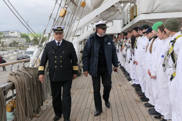 Dar Młodzieży wrócił z rejsu