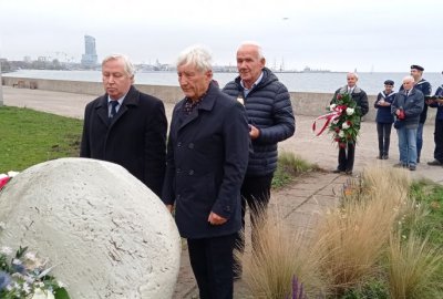 Żeglarze oddali hołd żeglarzom Żeglarze oddali hołd żeglarzom