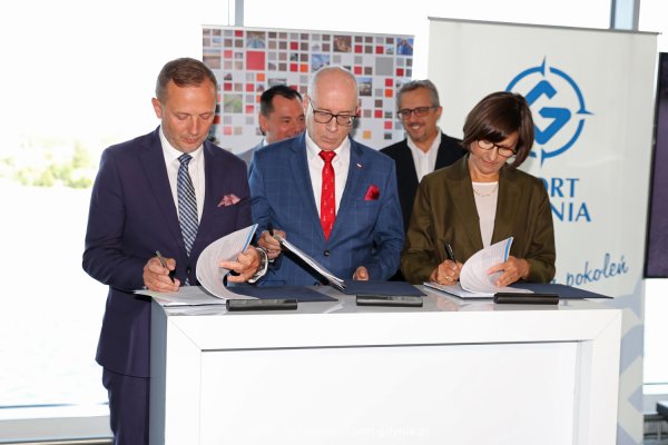 Nowa wnęka dla pływającego doku w Porcie Gdynia