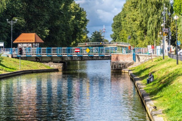 Wkrótce doraźny remont mostu obrotowego w Giżycku, bez niego statki nie mogą spłynąć na...