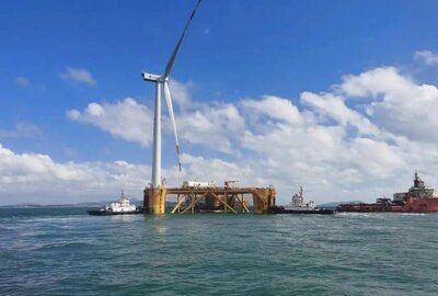 Fot.: Shanghai Electric Ukończono pierwszy na świecie projekt pływającej elektrowni wiatrowej na pełnym morzu p...