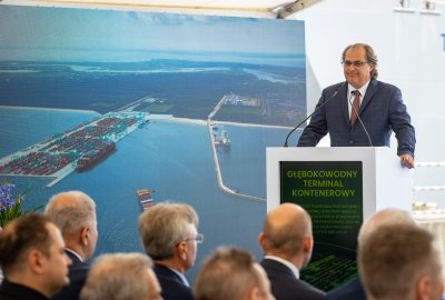 Gróbarczyk: terminal kontenerowy w Świnoujściu zabezpieczy przeładunki Europy Centralne...