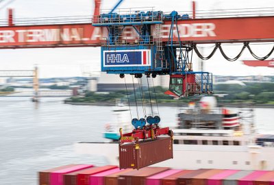 Gigant żeglugowy MSC i miasto Hamburg kupują 92 proc. HHLA