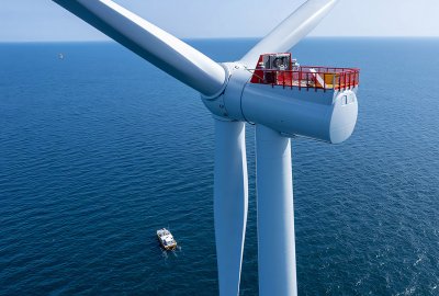 Pierwszy prąd z morskiej farmy wiatrowej ''Saint-Brieuc'' Iberdroli we Francji