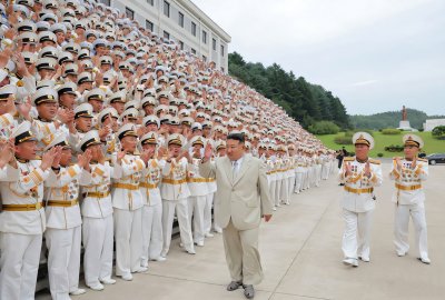 Kim Dzong Un wezwał do wzmocnienia marynarki wojennej Korei Północnej