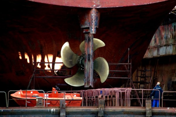 Wicepremier Kaczyński: gospodarka morska musi stać się kołem zamachowym dla dynamiczneg...