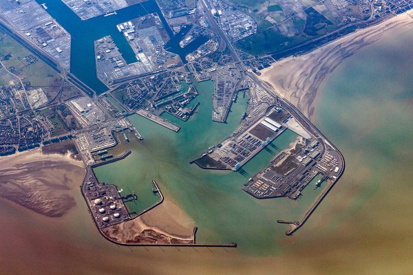 Protestujący rolnicy przestają blokować port Zeebrugge