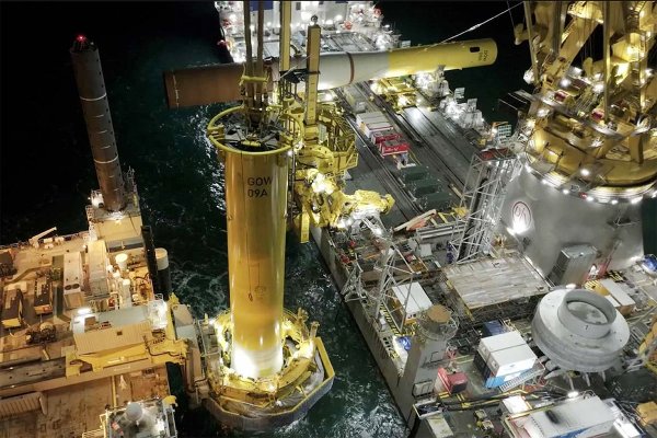 Ørsted testuje nową technologię, która optymalizuje instalację monopali na morskich far...