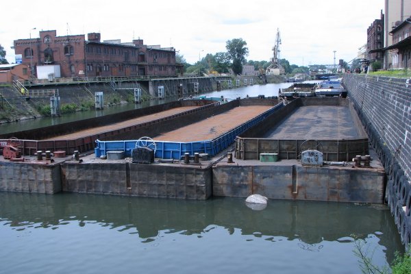 Kandydat PiS na prezydenta Wrocławia chce przekształcić Port Miejski w pasażerski