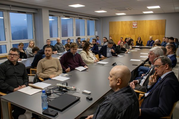 Rozpoczęły się zajęcia II semestru Studiów Podyplomowych „Budowa Okrętów” na Politechni...