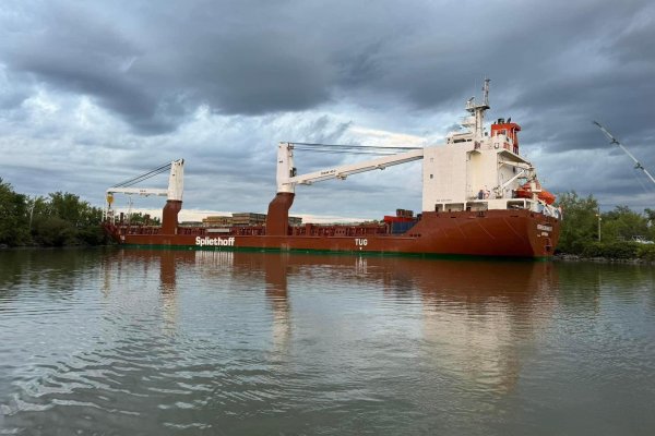 Statek cargo zablokował kanał Drogi Wodnej Świętego Wawrzyńca w pobliżu Montrealu