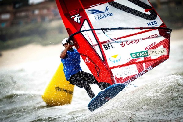 Polscy windsurferzy na medalowym kursie