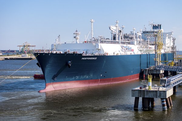 Orlen podpisał umowę na użytkowanie nabrzeżnej stacji odbioru i przeładunku LNG w Kłajp...