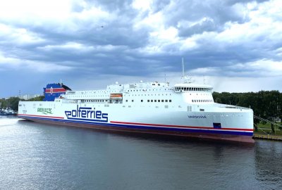 Prom Varsovia w porcie Świnoujście. Fot. PortalMorski.pl Varsovia z tytułem RoPax of the Year 2024