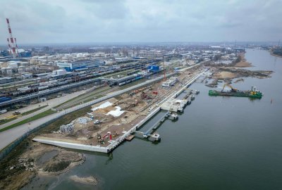Gdańsk: Intensywne prace na budowie Morskiego Terminala Przeładunkowego...