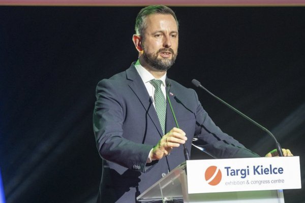 Szef MON: Podczas MSPO podpiszemy kontrakty na ok. 2 mld zł 