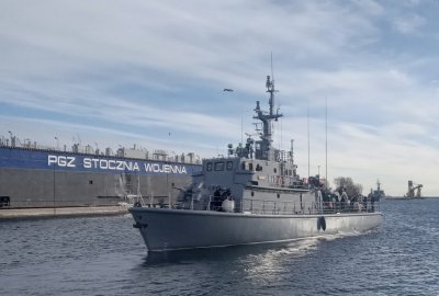 ORP Mamry wychodzi w próby morskie. Fot. PGZ SW ORP Mamry rozpoczyna próby morskie po modernizacji